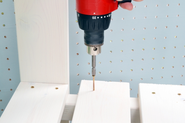 プロの技術による安全な家具組み立て