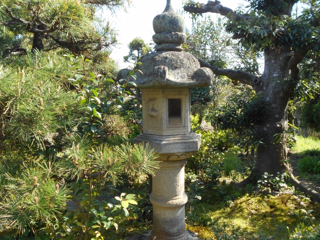 山形市の石灯籠・庭石の撤去